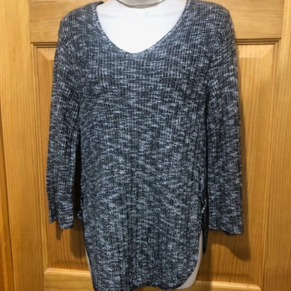 Christopher And Banks Sweater Size Med.